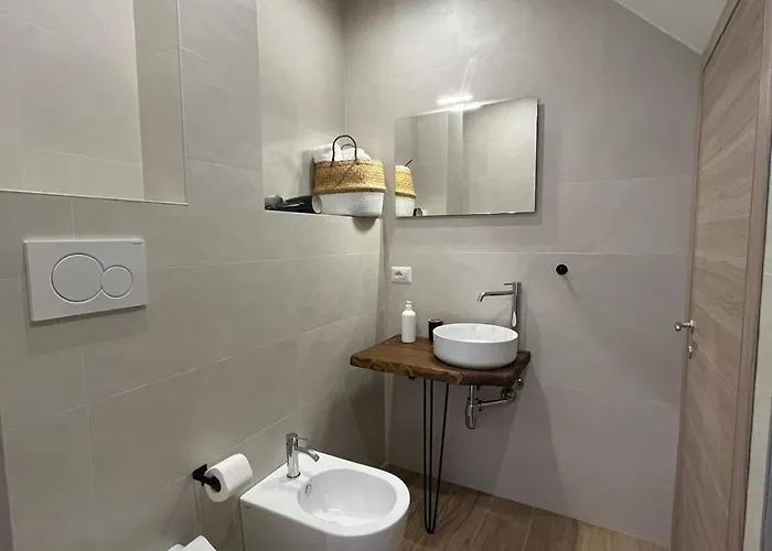 Lar فندق مبيت وإفطار مولا دي باري